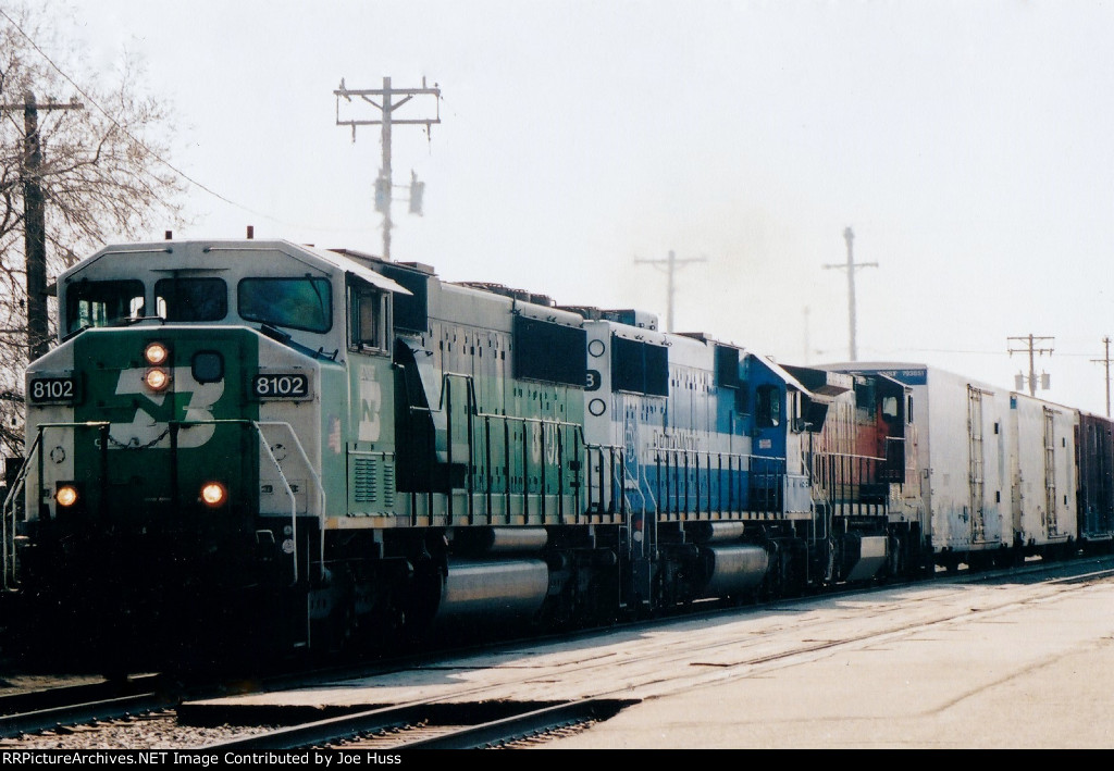 BNSF 8102 West